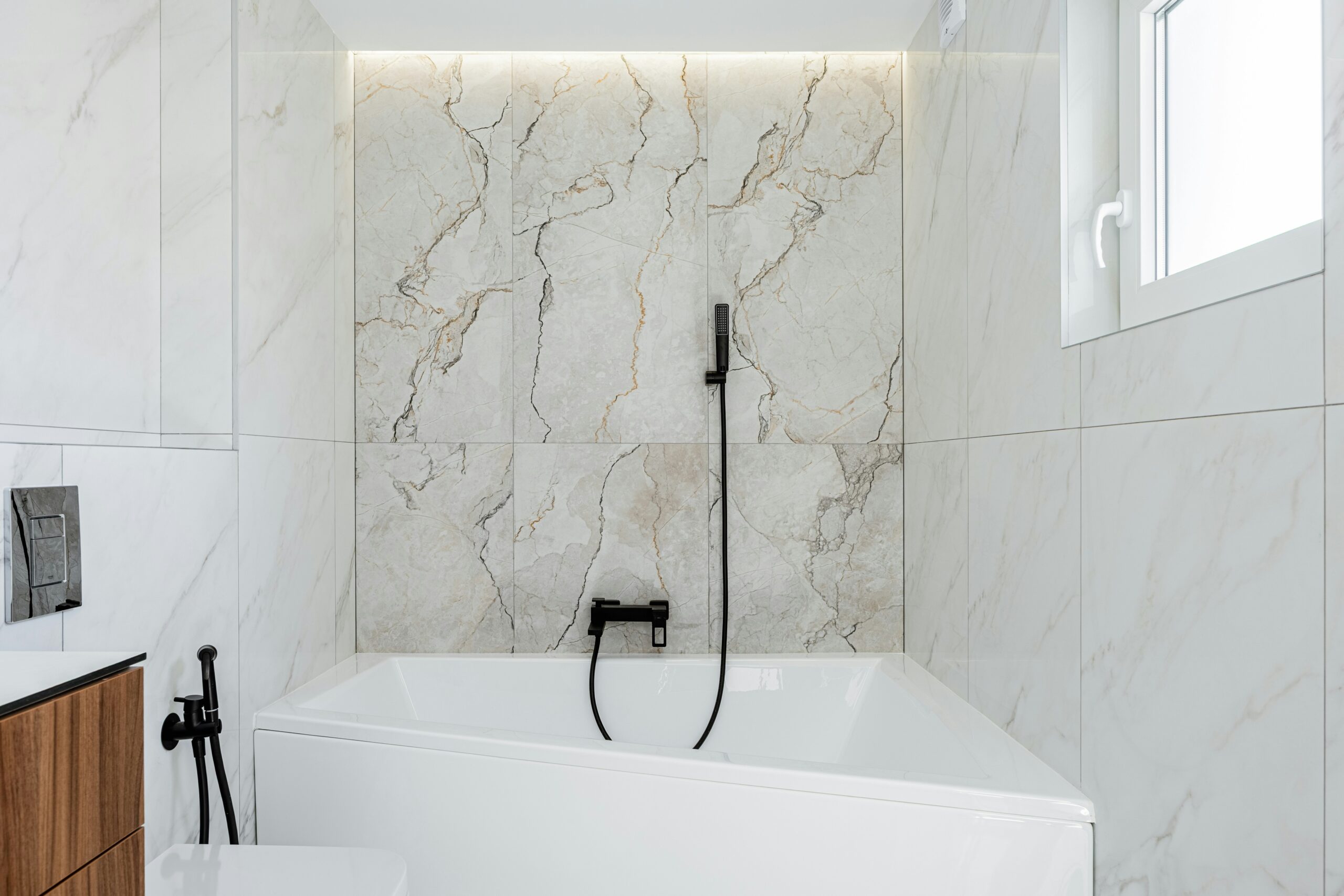 How to Create a Spa Like Bathroom with Marble