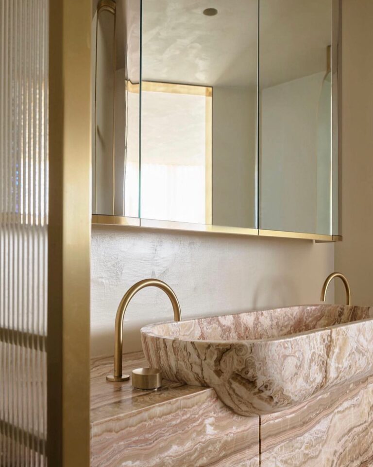 Travertine Onyx Solid Vanity & Stone Unity